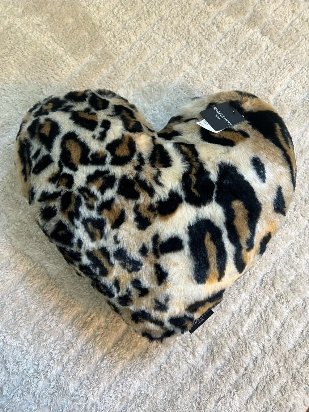 Heart-Shaped Faux Fur Leopard Print Pillow
